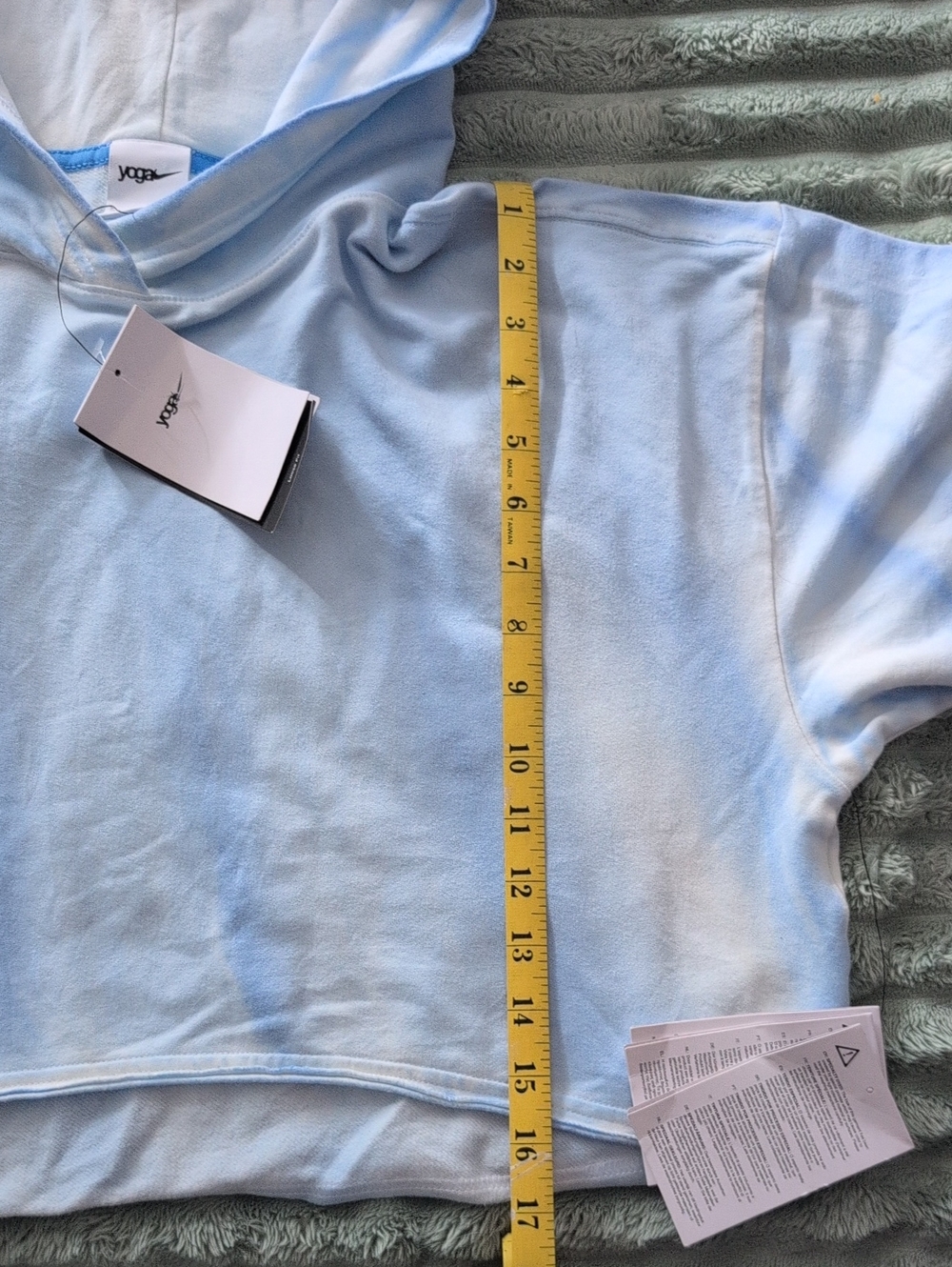 NWT s.S Nike Yoga Cropped Hoodie - Picture 3 of 6